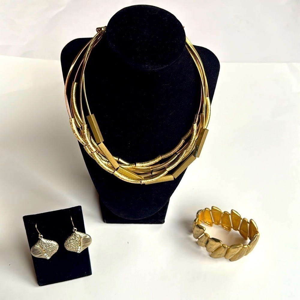 Chicos Vintage Elegant Gold Jewelry Set, Statement necklace, bracelet, earrings